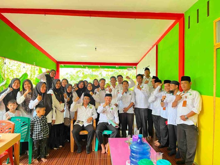Pembubaran Panitia Pelepasan Kelas IX MTs Negeri 2 Tebo Tahun Ajaran 2025/2026 Berlangsung Penuh Kekeluargaan Pembubaran Panitia Pelepasan Kelas IX MTs Negeri 2 Tebo Tahun Ajaran 2025/2026 Berlangsung Penuh Kekeluargaan
