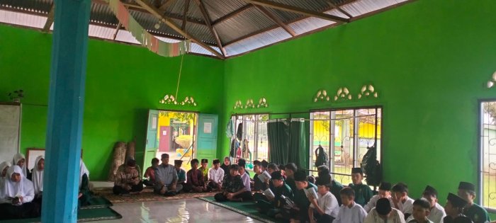 MTs  Negeri 2 Tebo Gelar Yasinan Bersama untuk Perkuat Iman dan Kebersamaan Siswa