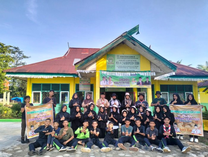 Siswa MTsN 2 Tebo Ikuti Jambore Ranting: Pelepasan Resmi Dilakukan di Madrasah