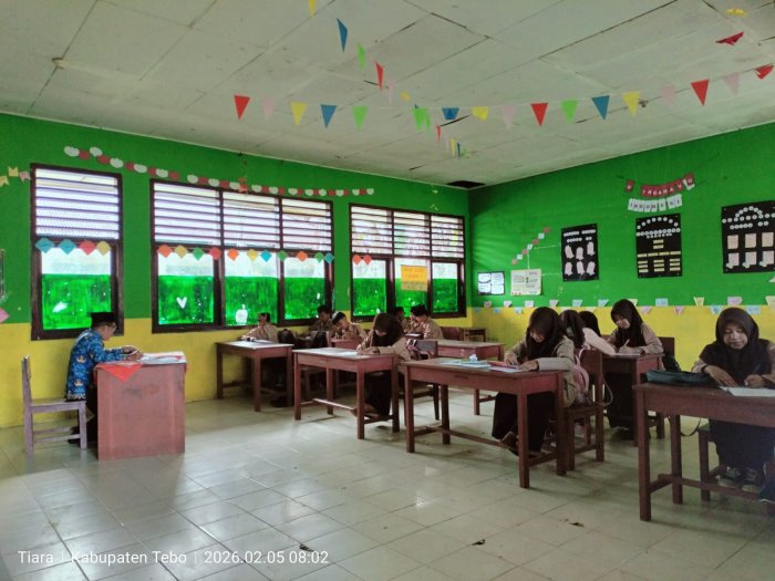 Kegiatan Belajar Mengajar di MTs  Negeri 2 Tebo Berjalan Aktif dan Variatif