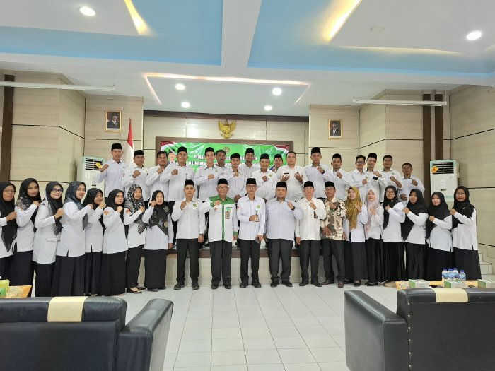 Staf Tata Usaha MTs  Negeri 2 Tebo Ikuti Pembinaan Pengelolaan Arsip Aktif