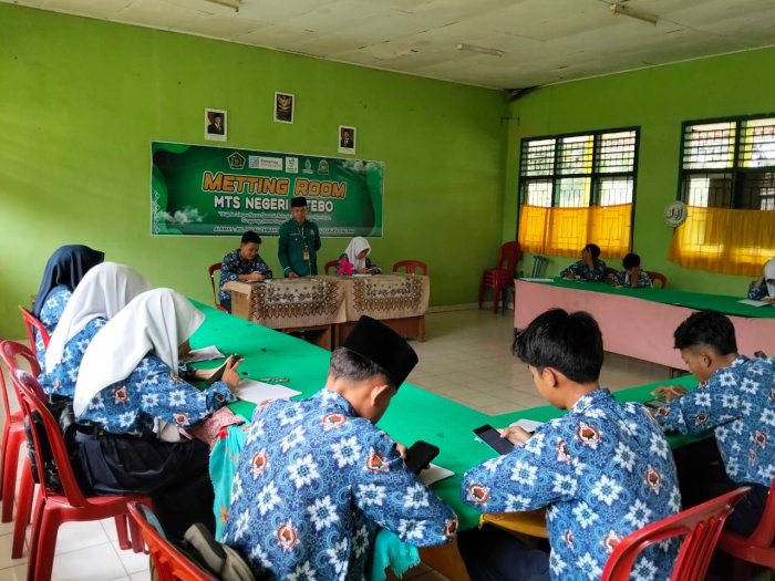 Pelaksanaan Simulasi TKA Kelas IX MTs  Negeri 2 Tebo Berjalan Lancar
