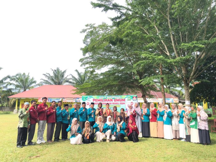 Gaungkan Suara Pemuda Madrasah, MTsN 2 Tebo Selenggarakan Pemilihan Ketua OSIM Secara Demokratis