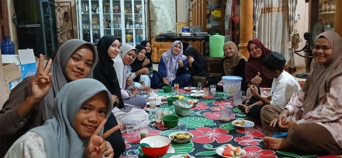 Day 2 Buka Bersama MTs  Negeri 2 Tebo dirumah Salah Satu PTK Berlangsung Khidmat dan Penuh Kebersamaan