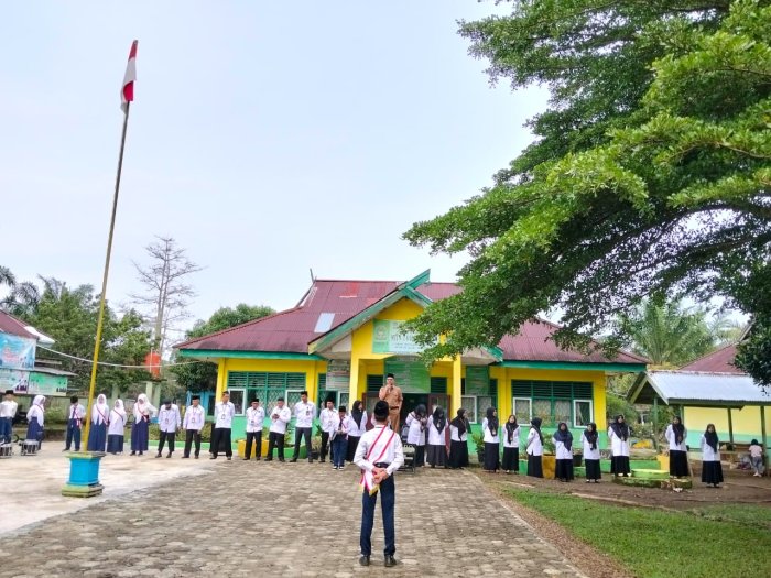 Kepala Puskesmas Tebo Ulu Beri Nasihat Pentingnya Menjaga Kesehatan dan Bijak Menggunakan Gawai