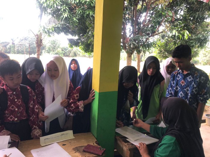 Antusiasme Peserta Didik MTsN 2 Tebo Membludak dalam Pendaftaran Ekstrakurikuler