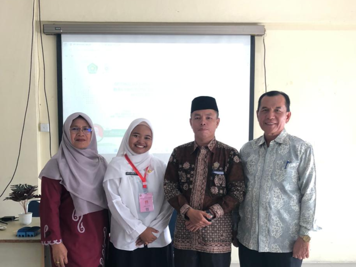 PERTEMUAN DI BDK PADANG YANG TAK BIASA — KAMAD M. Azri Turun Langsung Mendampingi Guru BK CPNS Dalam Ujian LATSAR