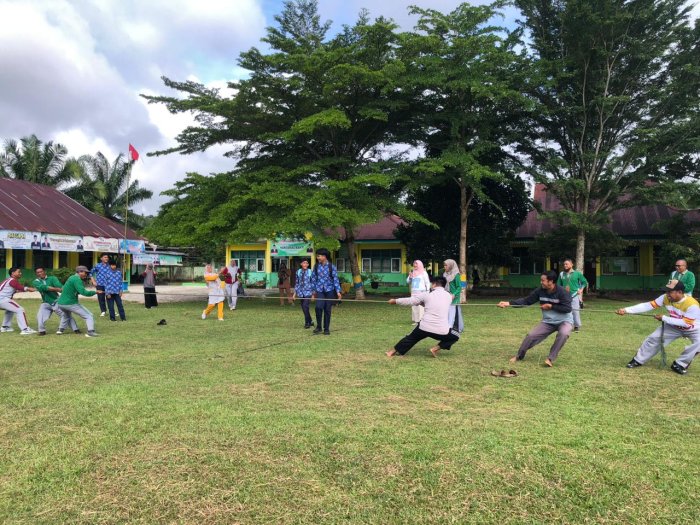 MTsN 2 Tebo Gelar Lomba bersama Dewan Guru dan Peserta Didik Meriahkan Hari Amal Bakti ke-80