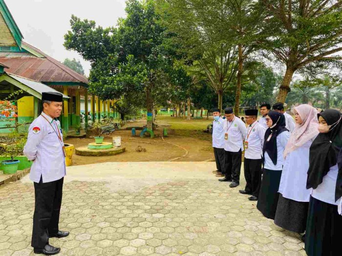 PTK MTs Negeri 2 Tebo Laksanakan Apel Pagi, Tingkatkan Kedisiplinan dan Kekompakan PTK MTs Negeri 2 Tebo Laksanakan Apel Pagi, Tingkatkan Kedisiplinan dan Kekompakan