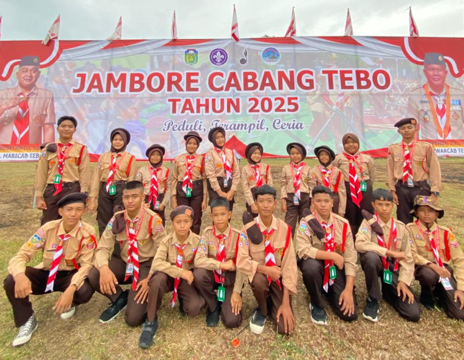 Semangat Pramuka! Rifky dan Farel Bawa Nama MTsNegeri 2 Tebo di Jambore Kabupaten
