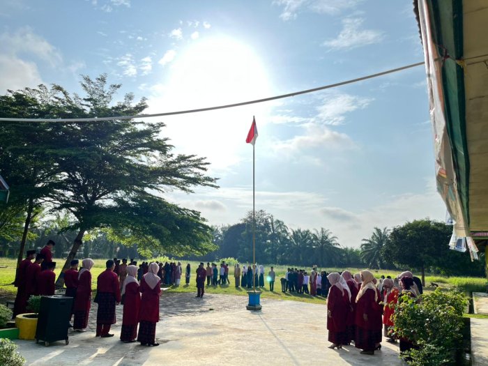 MTsN 2 Tebo Laksanakan Upacara Peringatan HUT Provinsi Jambi ke-69