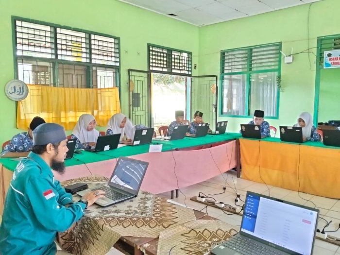 Pelaksanaan TKA Hari Pertama di MTs  Negeri 2 Tebo Berjalan Lancar