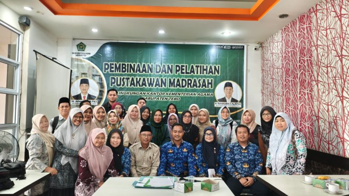 Kepala Perpustakaan MTs  Negeri 2 Tebo Ikuti Pembinaan dan Pelatihan Pustakawan Madrasah