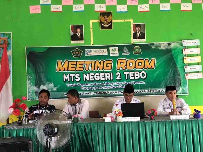 KKM Tebo Ulu dan VII Koto Gelar Technical Meeting KOMPASMA di MTs Negeri 2 Tebo KKM Tebo Ulu dan VII Koto Gelar Technical Meeting KOMPASMA di MTs Negeri 2 Tebo