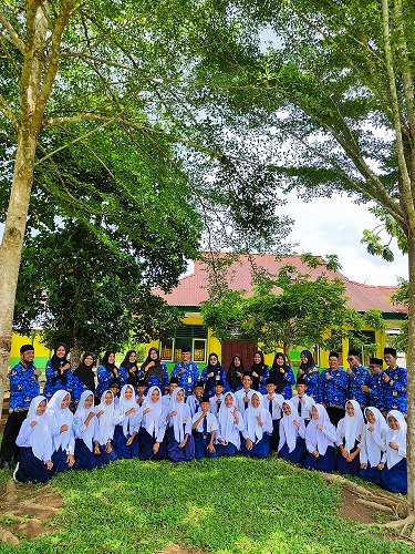 BERGERAK MAJU DENGAN SEMANGAT BARU: PELANTIKAN OSIM MTsN 2 TEBO PERIODE  2024/2025