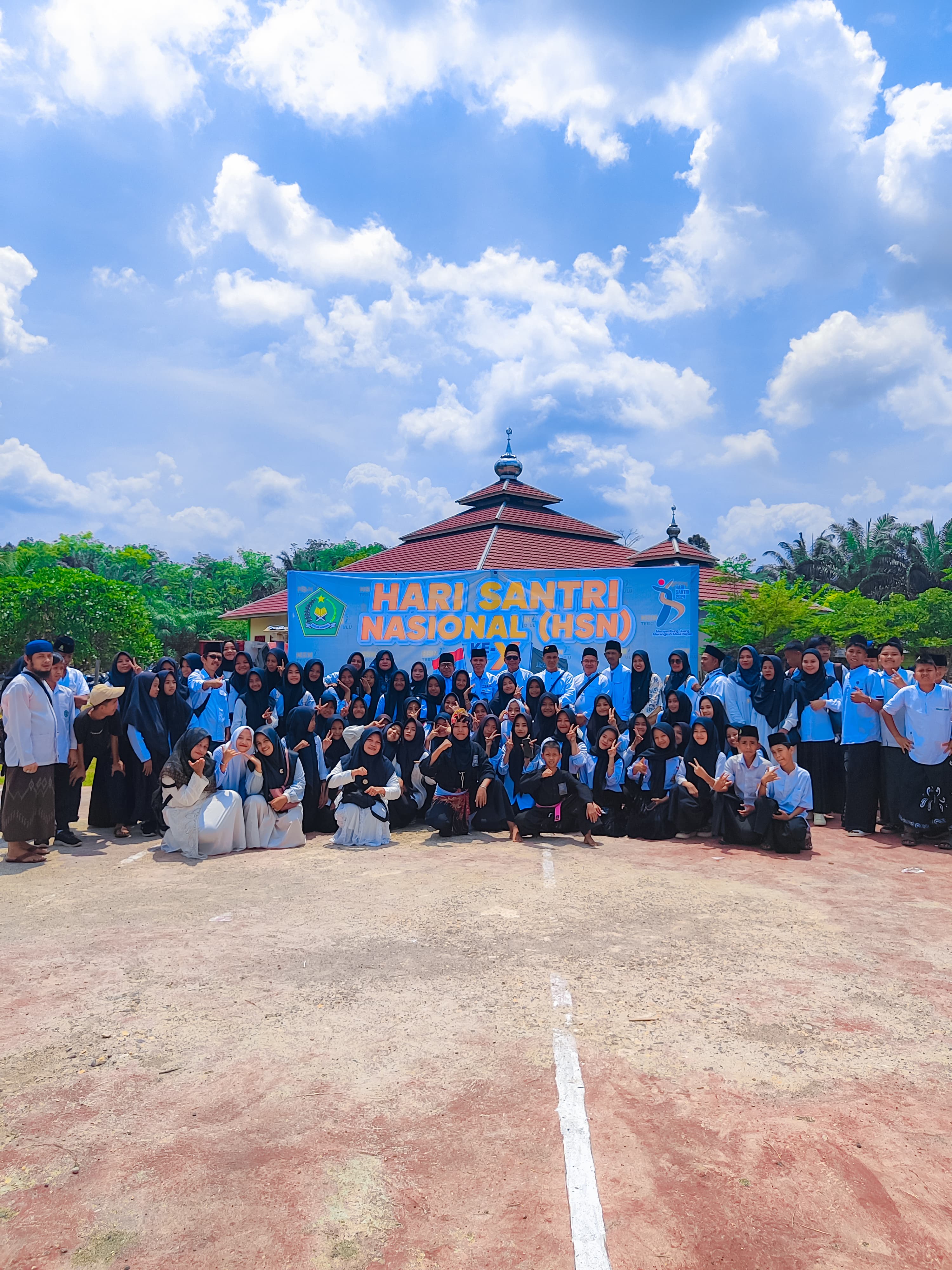 MTsN 2 TEBO PERINGATI HARI SANTRI NASIONAL (HSN) TAHUN 2024